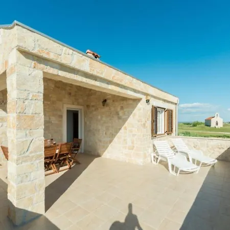 Steinvilla Mit Pool- Meerblick- Naehe Sandstrand By Interhome * بريفلاكا