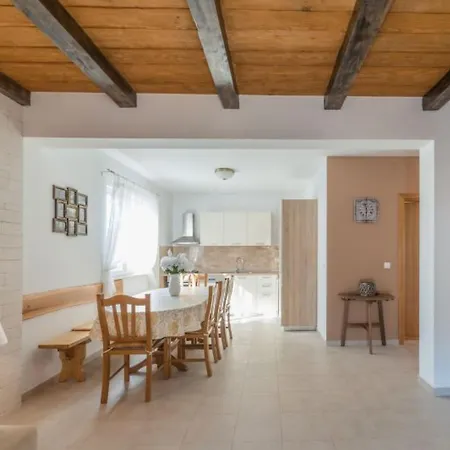 بيت للعطل Steinvilla Mit Pool- Meerblick- Naehe Sandstrand By Interhome