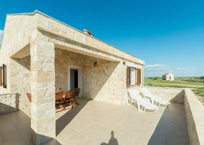 Steinvilla Mit Pool- Meerblick- Naehe Sandstrand By Interhome * Privlaka (Zadar)