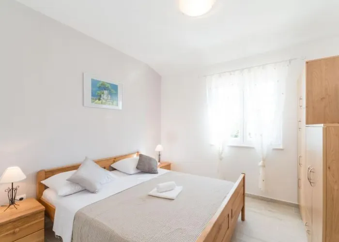 Steinvilla Mit Pool- Meerblick- Naehe Sandstrand By Interhome Privlaka (Zadar)