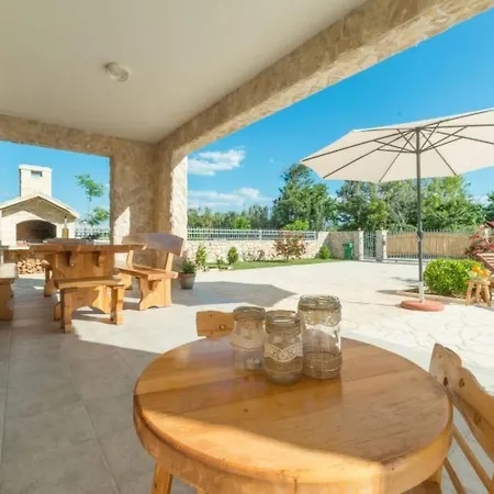 Prázdninový dům Steinvilla Mit Pool- Meerblick- Naehe Sandstrand By Interhome *